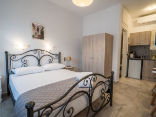 Kamarado Studios_DoubleRoomWithSeaView_Kamares_Sifnos