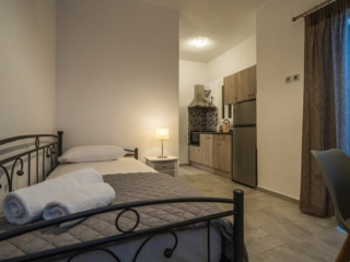 Kamarado Studios_Quadruple Room A _Kamares_Sifnos