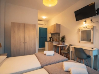 Kamarado Studios_ Twin Room _Kamares_Sifnos