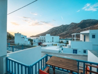 Kamarado Studios_ Twin Room _Kamares_Sifnos