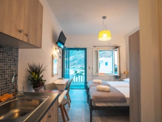 Kamarado Studios_ Twin Room _Kamares_Sifnos